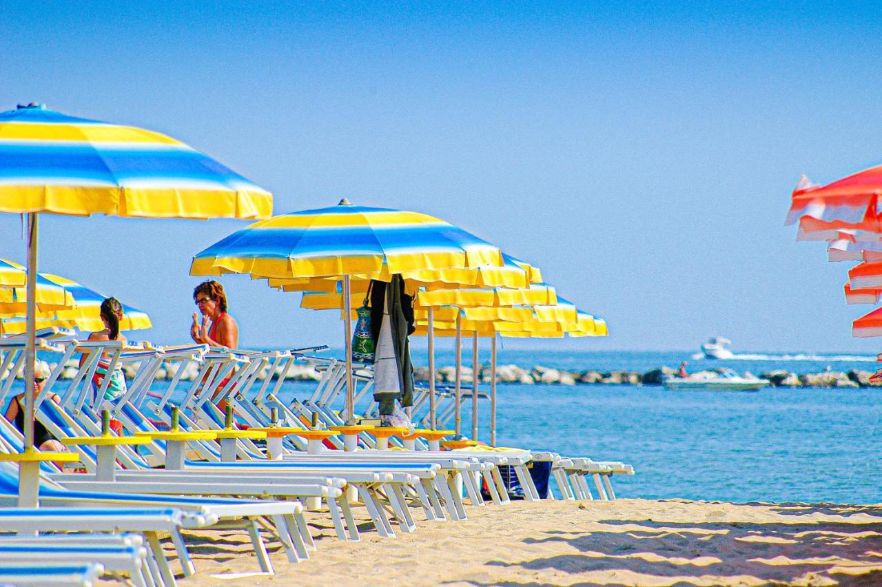 Hotel Laika Rimini Dış mekan fotoğraf